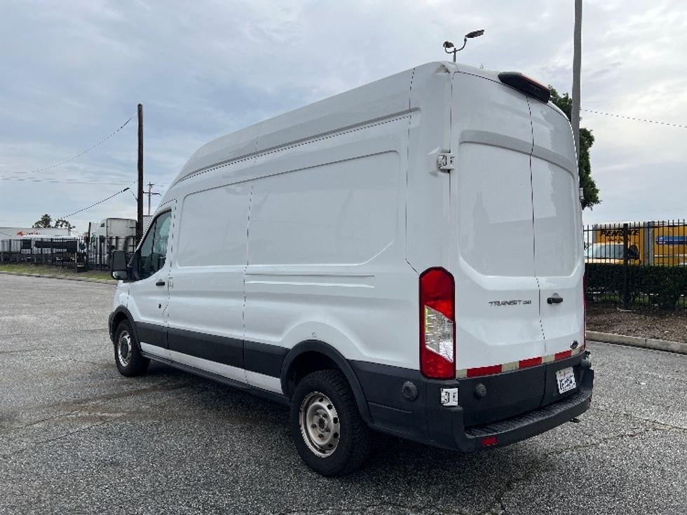 Cargo Van (Panel Van)-Light and Medium Duty Trucks-Ford-2020-Transit 250-Carson-CA-197,610\n\t\tmiles-$ 18,750 - Image 6