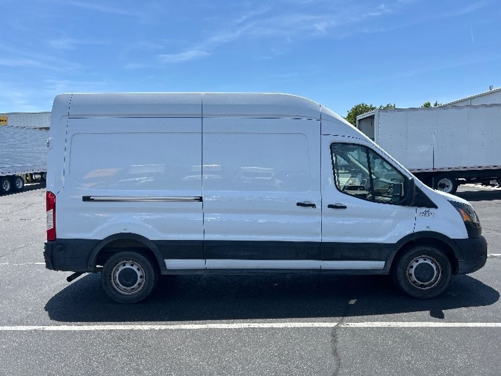 Cargo Van (Panel Van)-Light and Medium Duty Trucks-Ford-2020-Transit 250-Ceres-CA-148,890\n\t\tmiles-$ 28,000 - Image 12