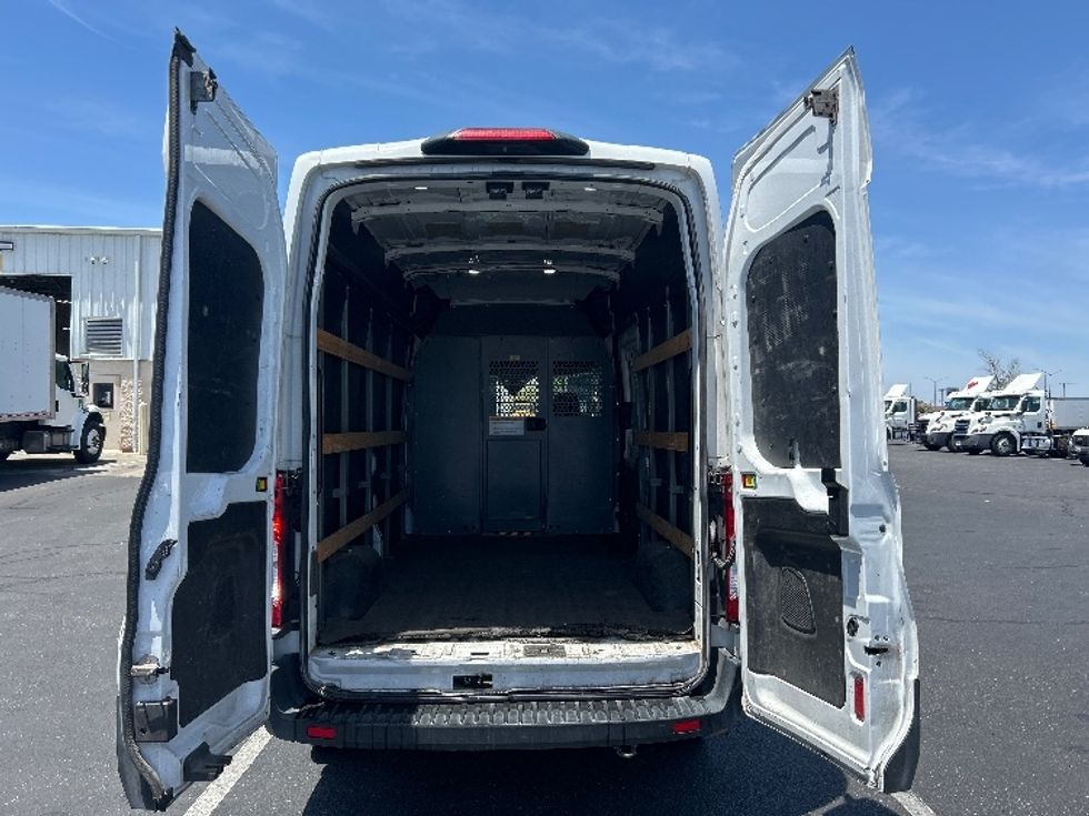 Cargo Van (Panel Van)-Light and Medium Duty Trucks-Ford-2020-Transit 250-Ceres-CA-148,890\n\t\tmiles-$ 28,000 - Image 7