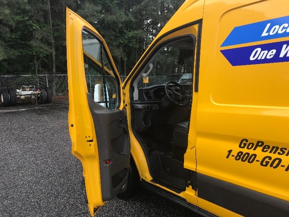 Cargo Van (Panel Van)-Light and Medium Duty Trucks-Ford-2020-Transit 250-Chesapeake-VA-81,291\n\t\tmiles-$ 28,250 - Image 15