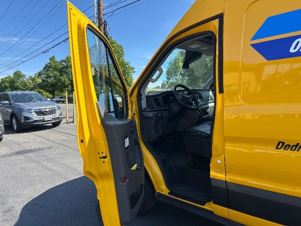 Cargo Van (Panel Van)-Light and Medium Duty Trucks-Ford-2020-Transit 250-Clackamas-OR-50,491\n\t\tmiles-$ 32,500 - Image 16