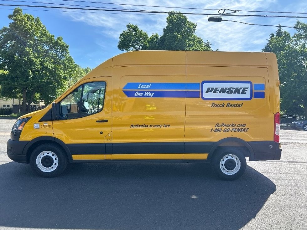 Cargo Van (Panel Van)-Light and Medium Duty Trucks-Ford-2020-Transit 250-Clackamas-OR-50,491\n\t\tmiles-$ 32,500 - Image 4