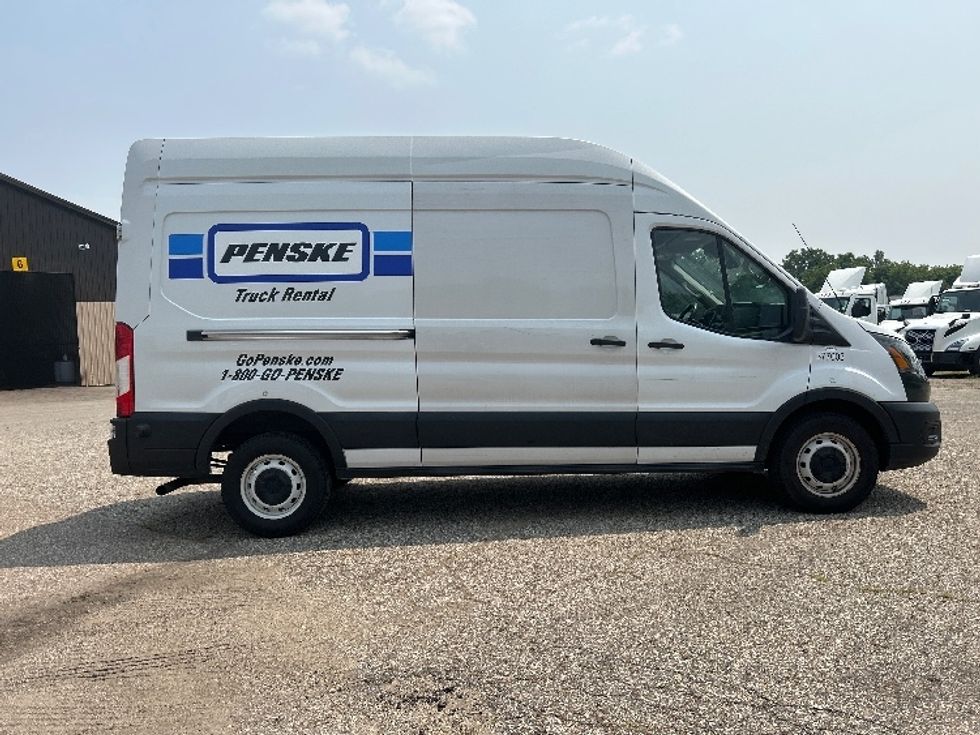 Cargo Van (Panel Van)-Light and Medium Duty Trucks-Ford-2020-Transit 250-Comstock Park-MI-77,135\n\t\tmiles-$ 32,250 - Image 13