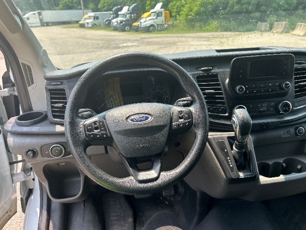 Cargo Van (Panel Van)-Light and Medium Duty Trucks-Ford-2020-Transit 250-Comstock Park-MI-77,135\n\t\tmiles-$ 32,250 - Image 15