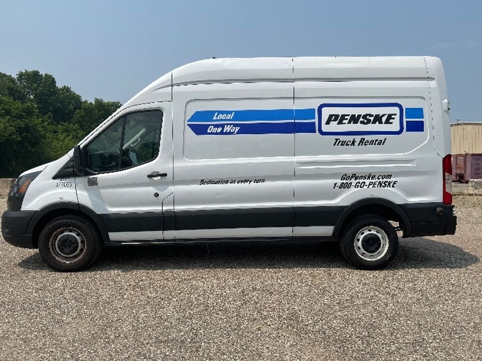 Cargo Van (Panel Van)-Light and Medium Duty Trucks-Ford-2020-Transit 250-Comstock Park-MI-77,135\n\t\tmiles-$ 32,250 - Image 4