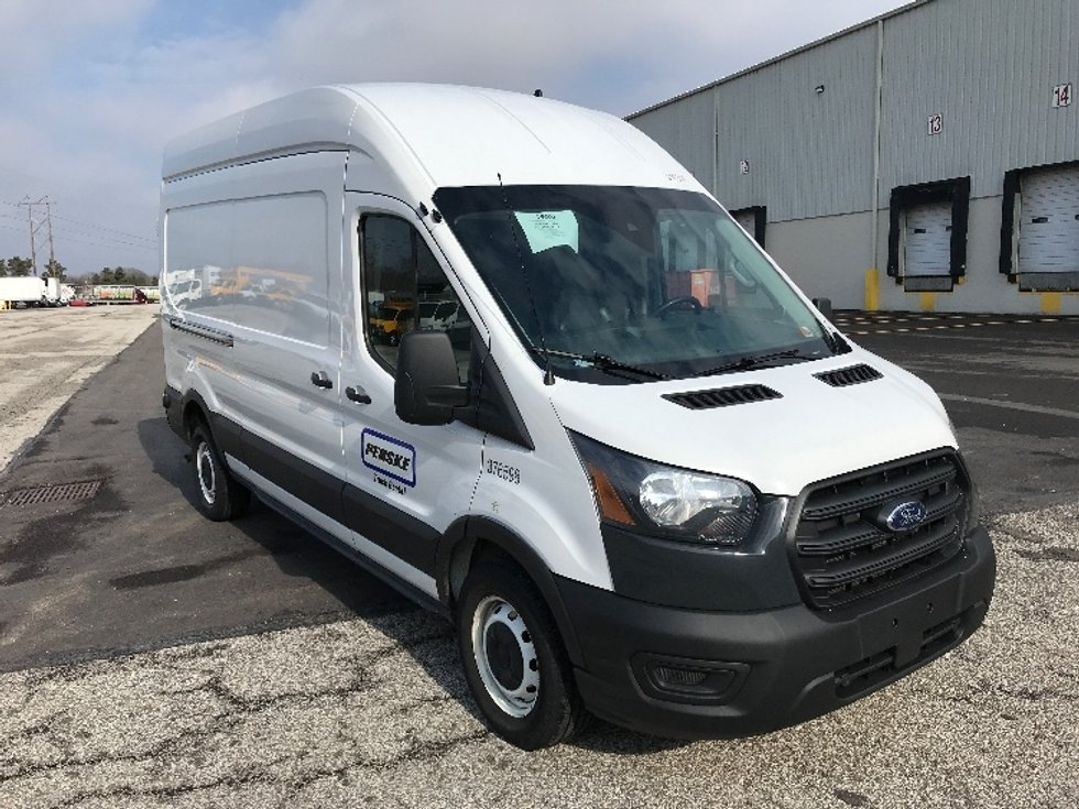 Used Cargo Vans for Sale in PA Penske Used Trucks