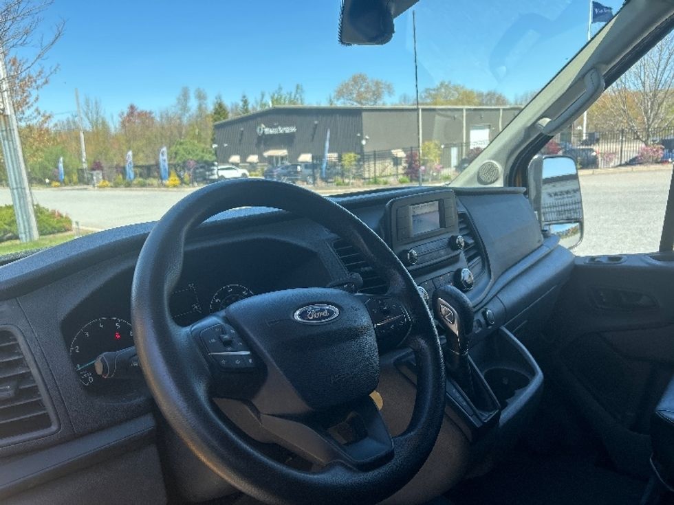 Cargo Van (Panel Van)-Light and Medium Duty Trucks-Ford-2020-Transit 250-Fitchburg-MA-168,922\n\t\tmiles-$ 19,750 - Image 14