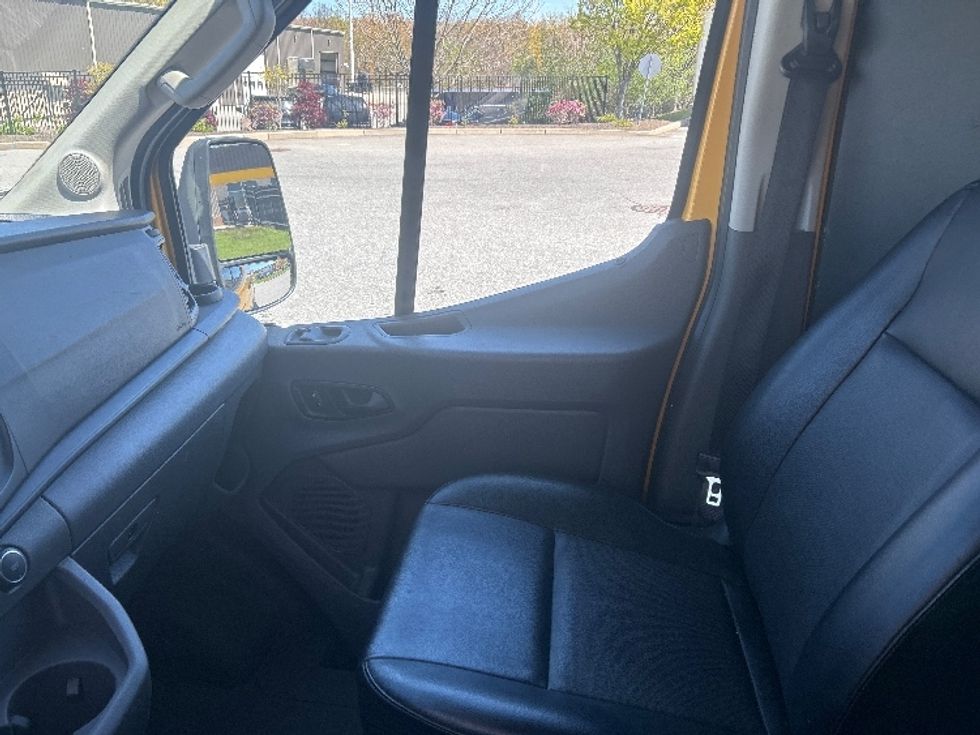 Cargo Van (Panel Van)-Light and Medium Duty Trucks-Ford-2020-Transit 250-Fitchburg-MA-168,922\n\t\tmiles-$ 19,750 - Image 16