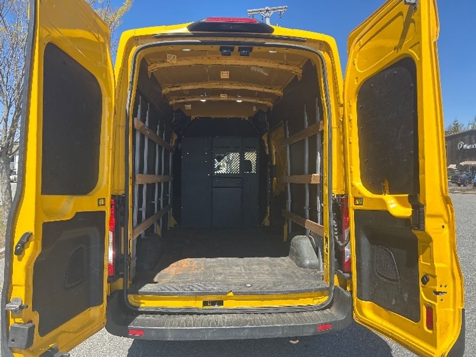 Cargo Van (Panel Van)-Light and Medium Duty Trucks-Ford-2020-Transit 250-Fitchburg-MA-168,922\n\t\tmiles-$ 19,750 - Image 7