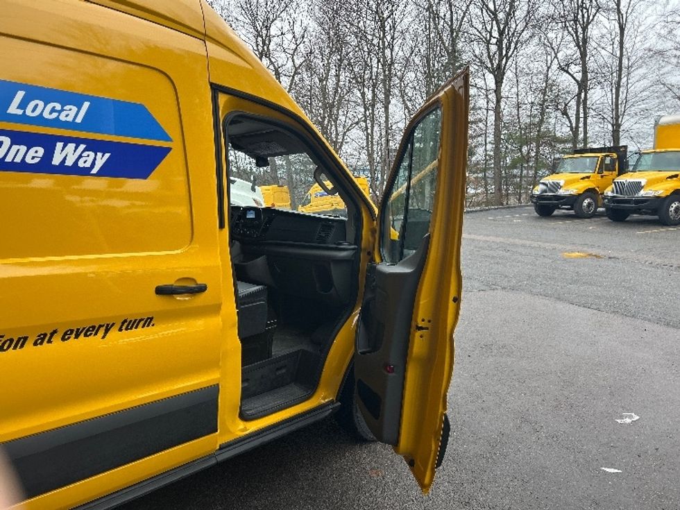 Cargo Van (Panel Van)-Light and Medium Duty Trucks-Ford-2020-Transit 250-Fitchburg-MA-85,669\n\t\tmiles-$ 27,250 - Image 17