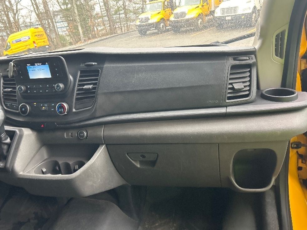 Cargo Van (Panel Van)-Light and Medium Duty Trucks-Ford-2020-Transit 250-Fitchburg-MA-85,669\n\t\tmiles-$ 27,250 - Image 18