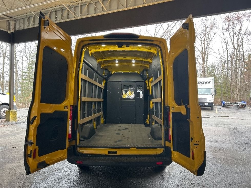 Cargo Van (Panel Van)-Light and Medium Duty Trucks-Ford-2020-Transit 250-Fitchburg-MA-85,669\n\t\tmiles-$ 27,250 - Image 7