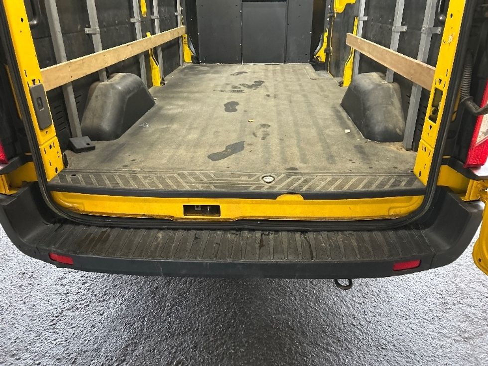 Cargo Van (Panel Van)-Light and Medium Duty Trucks-Ford-2020-Transit 250-Fitchburg-MA-85,669\n\t\tmiles-$ 27,250 - Image 8