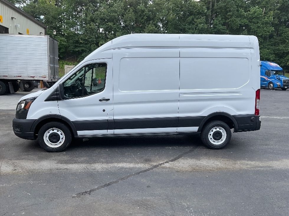 Cargo Van (Panel Van)-Light and Medium Duty Trucks-Ford-2020-Transit 250-Gainesville-GA-54,827\n\t\tmiles-$ 34,250 - Image 4