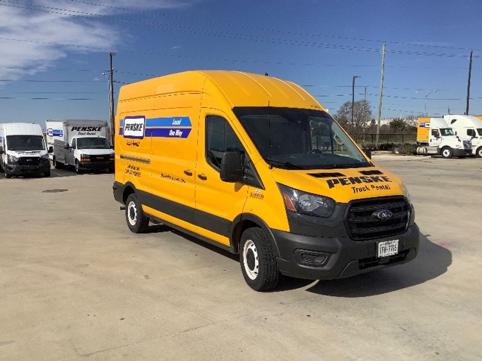 Used Cargo Vans for Sale in TX Penske Used Trucks