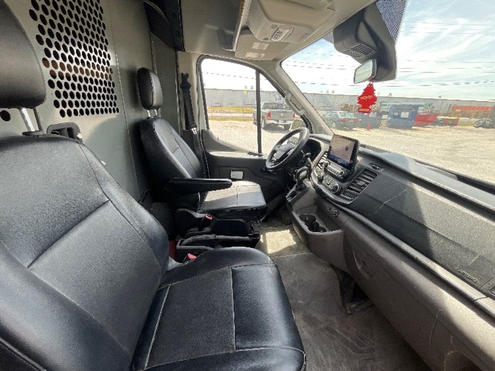 Cargo Van (Panel Van)-Light and Medium Duty Trucks-Ford-2020-Transit 250-Greer-SC-110,522\n\t\tmiles-$ 30,250 - Image 21