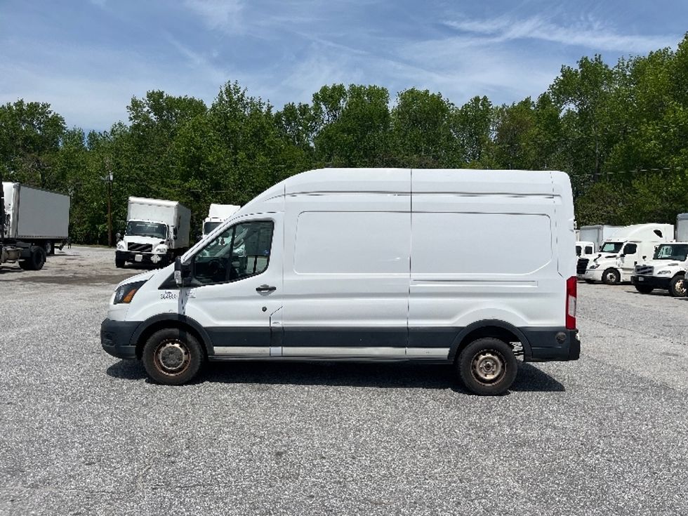 Cargo Van (Panel Van)-Light and Medium Duty Trucks-Ford-2020-Transit 250-Greer-SC-110,522\n\t\tmiles-$ 30,250 - Image 4