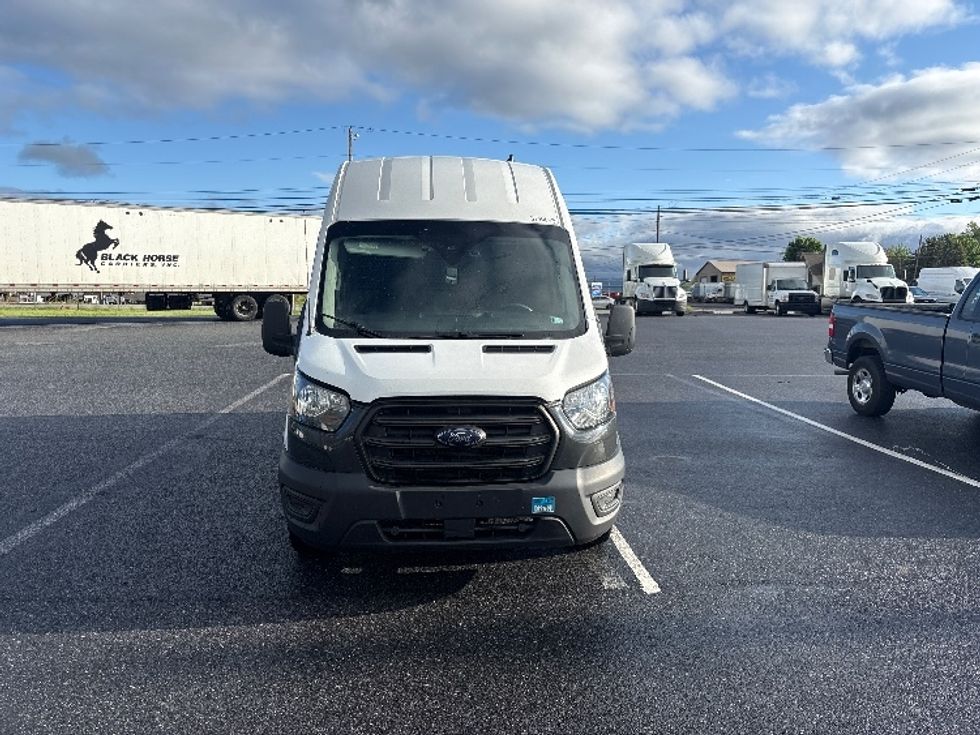 Cargo Van (Panel Van)-Light and Medium Duty Trucks-Ford-2020-Transit 250-Harrisburg-PA-107,182\n\t\tmiles-$ 31,250 - Image 2