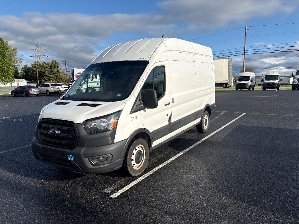 Cargo Van (Panel Van)-Light and Medium Duty Trucks-Ford-2020-Transit 250-Harrisburg-PA-107,182\n\t\tmiles-$ 31,250 - Image 3