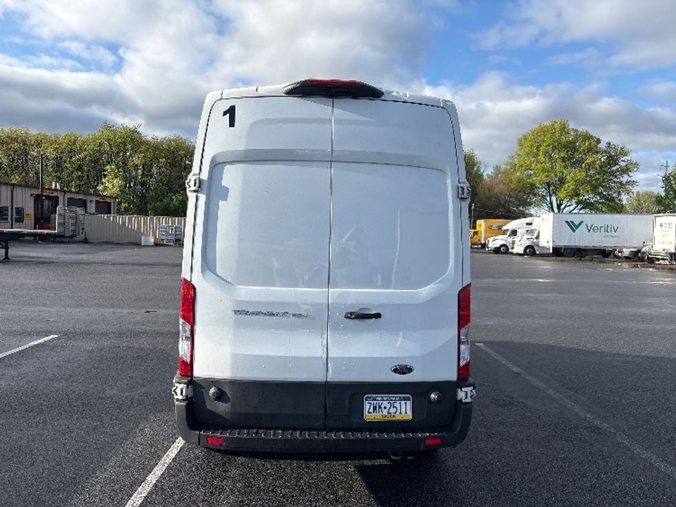 Cargo Van (Panel Van)-Light and Medium Duty Trucks-Ford-2020-Transit 250-Harrisburg-PA-107,182\n\t\tmiles-$ 31,250 - Image 6
