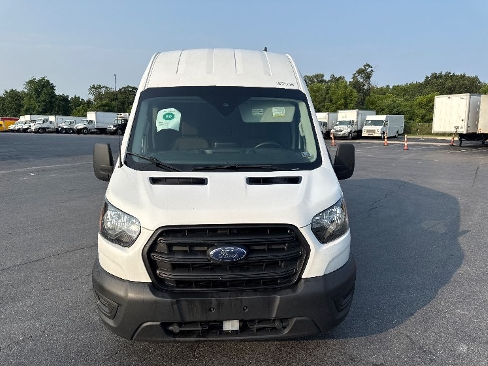 Cargo Van (Panel Van)-Light and Medium Duty Trucks-Ford-2020-Transit 250-Harrisburg-PA-129,913\n\t\tmiles-$ 27,000 - Image 2