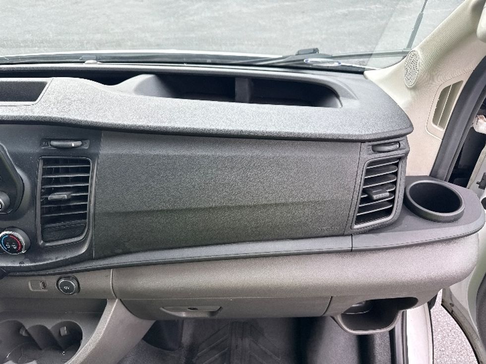 Cargo Van (Panel Van)-Light and Medium Duty Trucks-Ford-2020-Transit 250-Harrisburg-PA-62,239\n\t\tmiles-$ 33,750 - Image 21