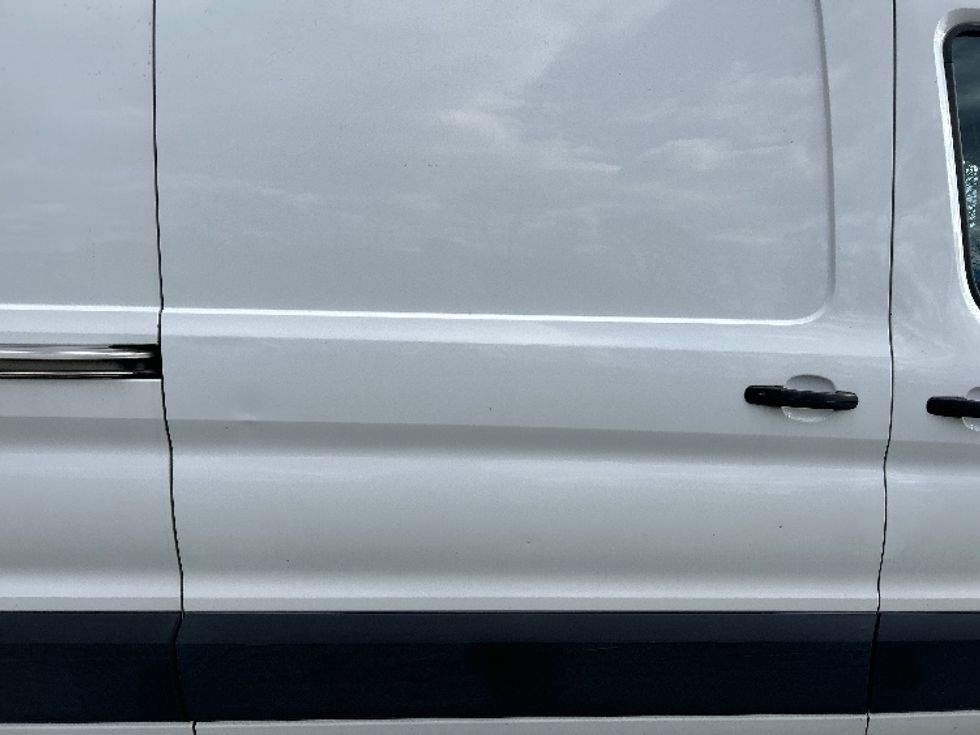 Cargo Van (Panel Van)-Light and Medium Duty Trucks-Ford-2020-Transit 250-Harrisburg-PA-75,736\n\t\tmiles-$ 33,000 - Image 27