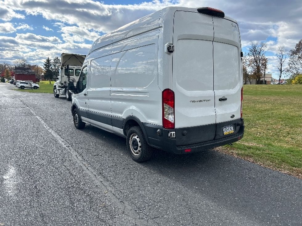 Cargo Van (Panel Van)-Light and Medium Duty Trucks-Ford-2020-Transit 250-Harrisburg-PA-75,736\n\t\tmiles-$ 33,000 - Image 5
