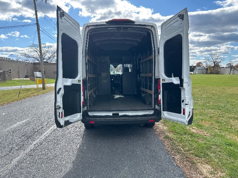 Cargo Van (Panel Van)-Light and Medium Duty Trucks-Ford-2020-Transit 250-Harrisburg-PA-75,736\n\t\tmiles-$ 33,000 - Image 7