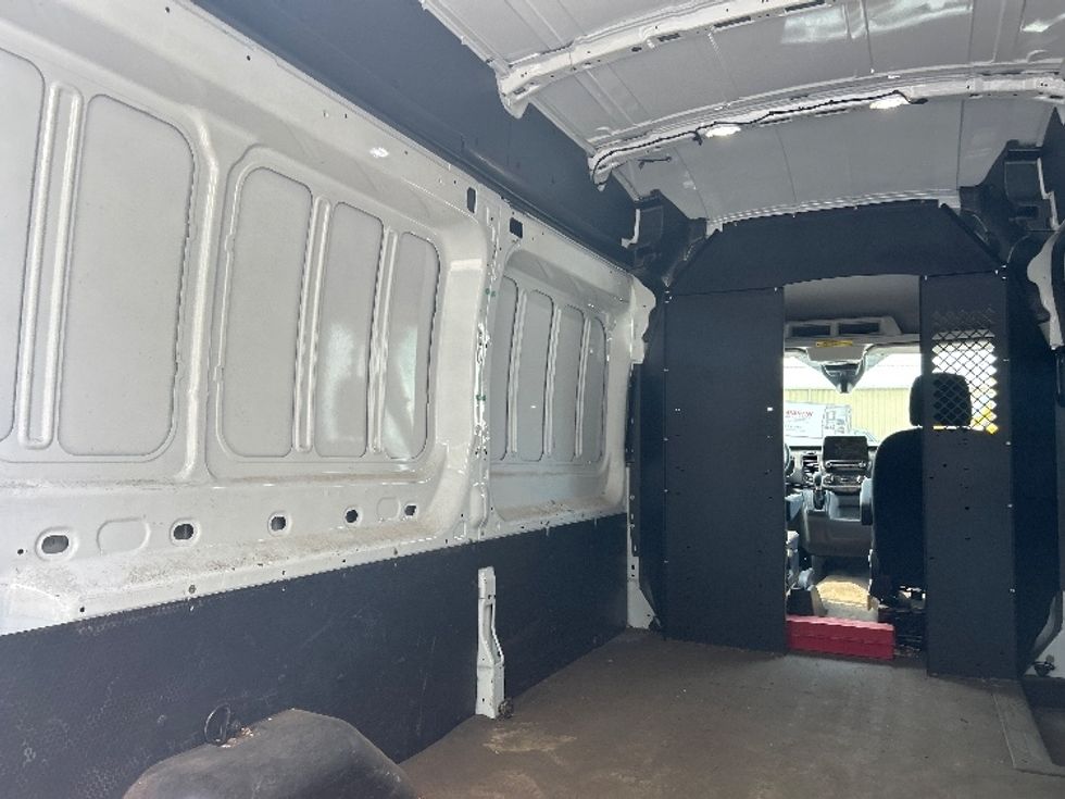 Cargo Van (Panel Van)-Light and Medium Duty Trucks-Ford-2020-Transit 250-Harrisburg-PA-92,420\n\t\tmiles-$ 30,750 - Image 10