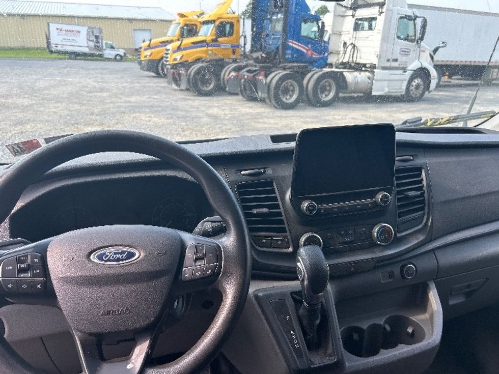 Cargo Van (Panel Van)-Light and Medium Duty Trucks-Ford-2020-Transit 250-Harrisburg-PA-92,420\n\t\tmiles-$ 30,750 - Image 18