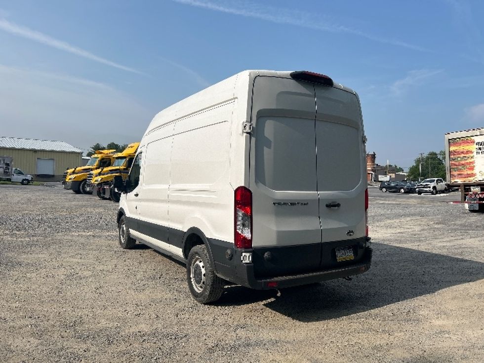 Cargo Van (Panel Van)-Light and Medium Duty Trucks-Ford-2020-Transit 250-Harrisburg-PA-92,420\n\t\tmiles-$ 30,750 - Image 6