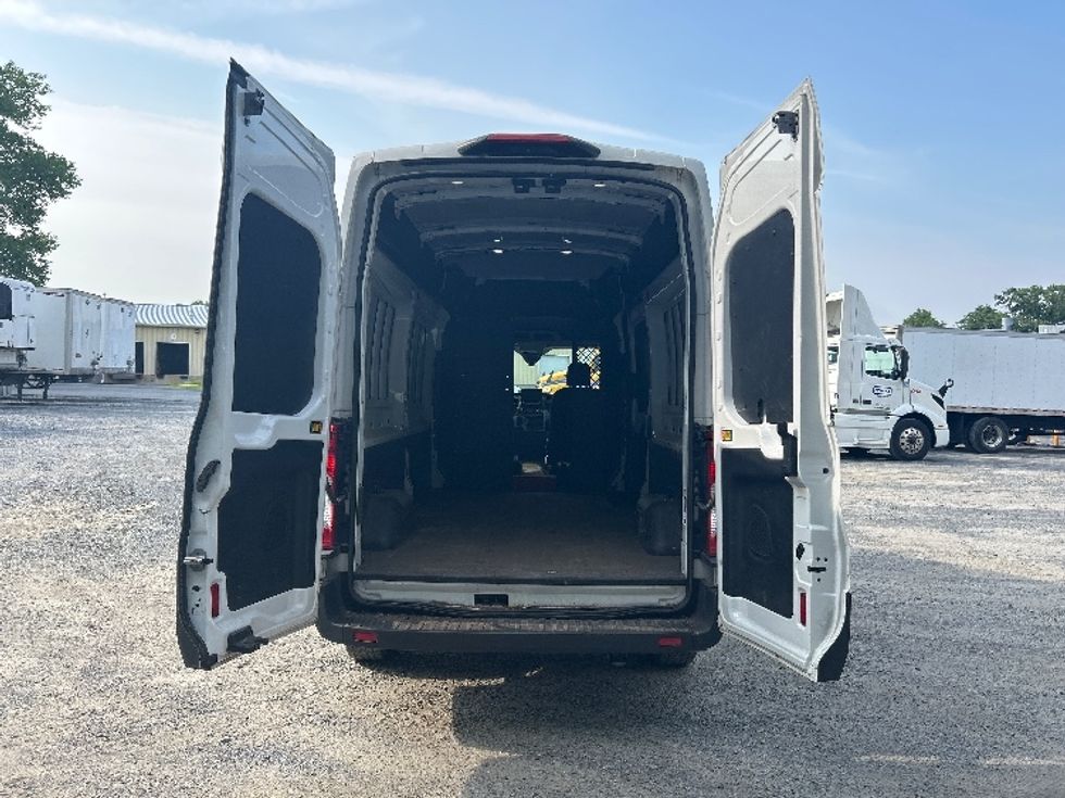 Cargo Van (Panel Van)-Light and Medium Duty Trucks-Ford-2020-Transit 250-Harrisburg-PA-92,420\n\t\tmiles-$ 30,750 - Image 8
