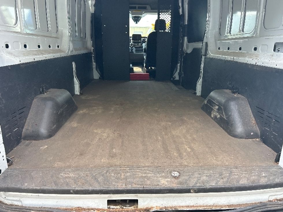 Cargo Van (Panel Van)-Light and Medium Duty Trucks-Ford-2020-Transit 250-Harrisburg-PA-92,420\n\t\tmiles-$ 30,750 - Image 9