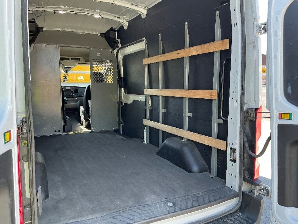 Cargo Van (Panel Van)-Light and Medium Duty Trucks-Ford-2020-Transit 250-Homewood-AL-129,757\n\t\tmiles-$ 28,000 - Image 12