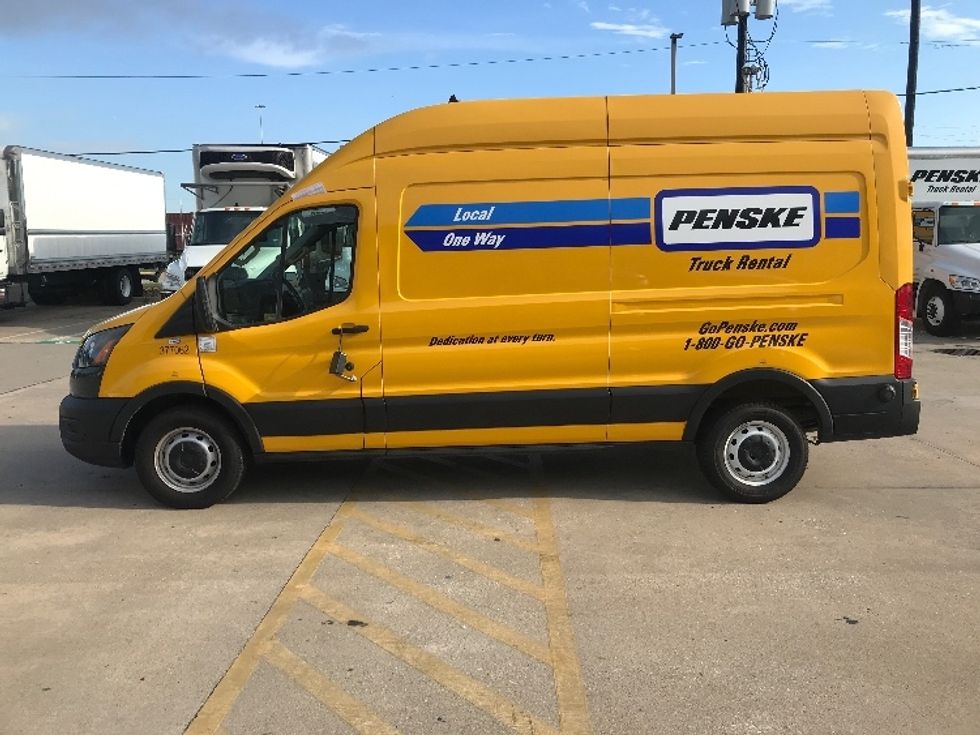 Cargo Van (Panel Van)-Light and Medium Duty Trucks-Ford-2020-Transit 250-Houston-TX-88,391\n\t\tmiles-$ 29,250 - Image 4