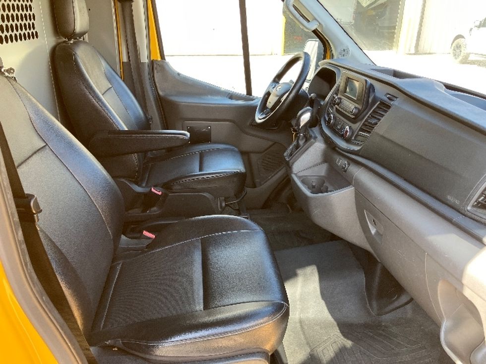 Cargo Van (Panel Van)-Light and Medium Duty Trucks-Ford-2020-Transit 250-Hueytown-AL-108,529\n\t\tmiles-$ 27,000 - Image 21
