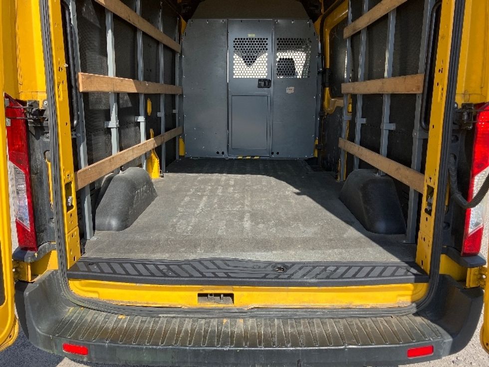 Cargo Van (Panel Van)-Light and Medium Duty Trucks-Ford-2020-Transit 250-Hueytown-AL-108,529\n\t\tmiles-$ 27,000 - Image 9