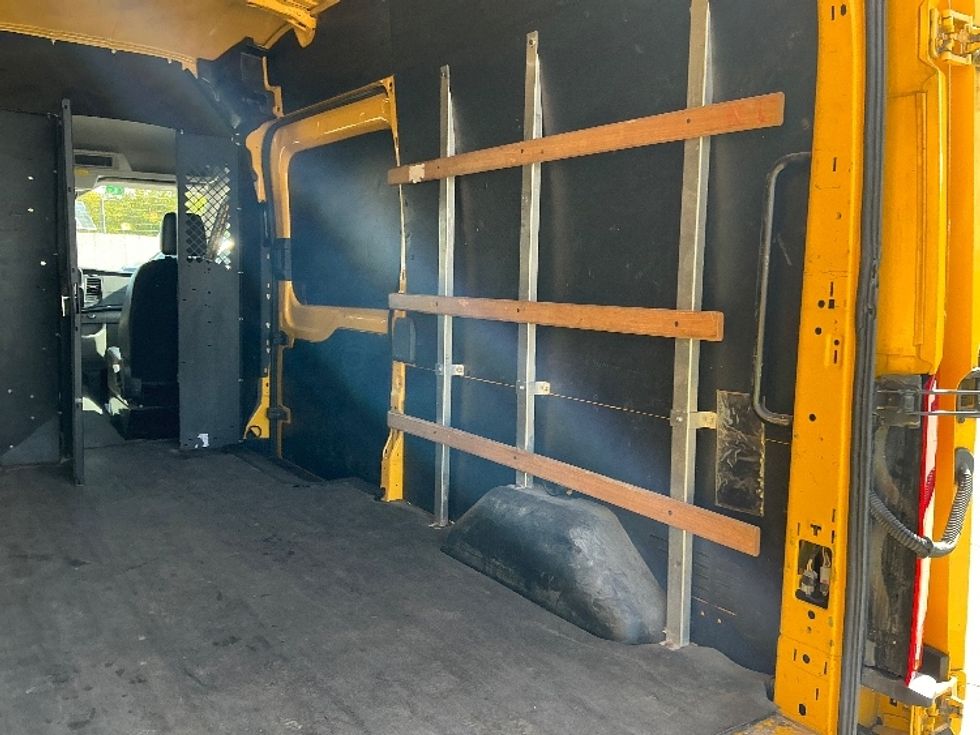 Cargo Van (Panel Van)-Light and Medium Duty Trucks-Ford-2020-Transit 250-Indianapolis-IN-87,797\n\t\tmiles-$ 29,250 - Image 12