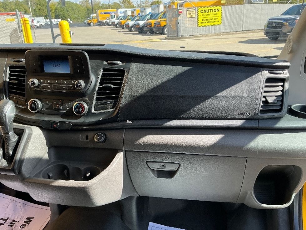 Cargo Van (Panel Van)-Light and Medium Duty Trucks-Ford-2020-Transit 250-Indianapolis-IN-87,797\n\t\tmiles-$ 29,250 - Image 21