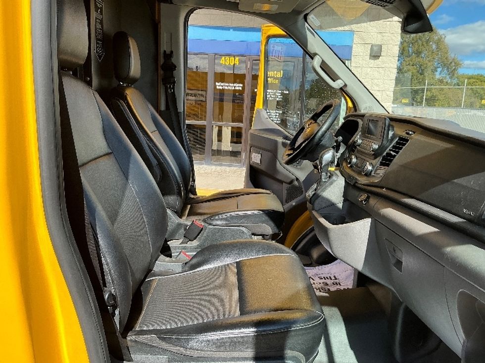 Cargo Van (Panel Van)-Light and Medium Duty Trucks-Ford-2020-Transit 250-Indianapolis-IN-87,797\n\t\tmiles-$ 29,250 - Image 22