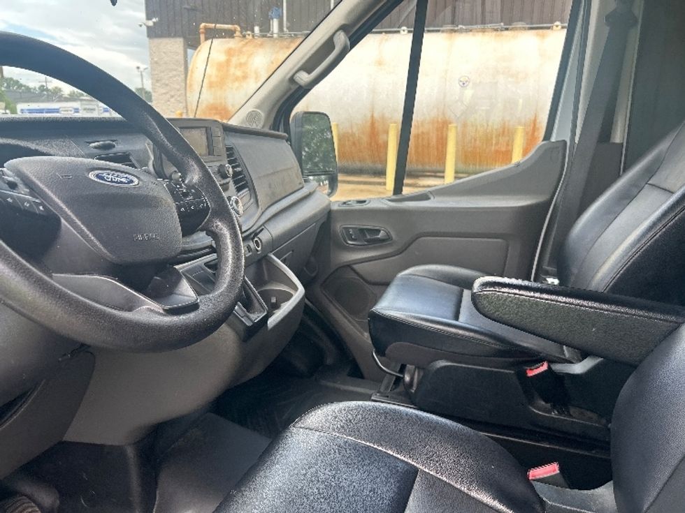 Cargo Van (Panel Van)-Light and Medium Duty Trucks-Ford-2020-Transit 250-Jackson-MS-80,821\n\t\tmiles-$ 32,000 - Image 15
