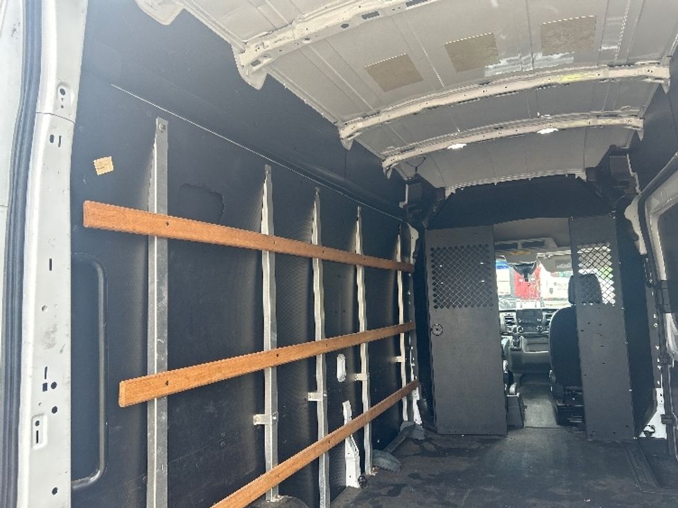 Cargo Van (Panel Van)-Light and Medium Duty Trucks-Ford-2020-Transit 250-Jackson-MS-80,821\n\t\tmiles-$ 32,000 - Image 9