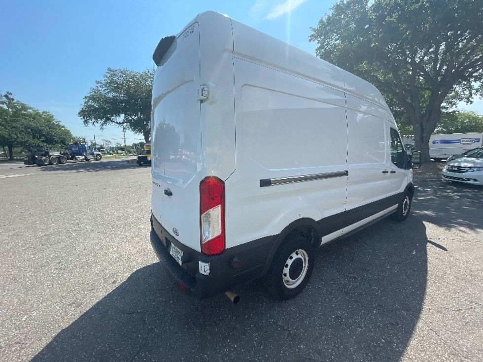 Cargo Van (Panel Van)-Light and Medium Duty Trucks-Ford-2020-Transit 250-Jacksonville-FL-126,406\n\t\tmiles-$ 29,000 - Image 11