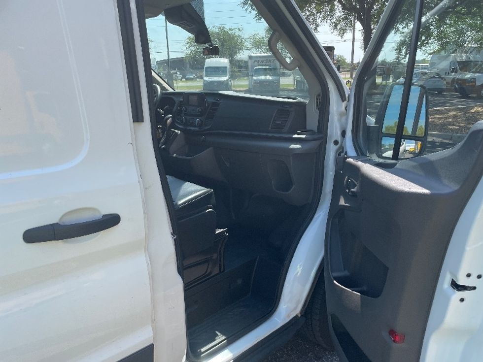 Cargo Van (Panel Van)-Light and Medium Duty Trucks-Ford-2020-Transit 250-Jacksonville-FL-126,406\n\t\tmiles-$ 29,000 - Image 13
