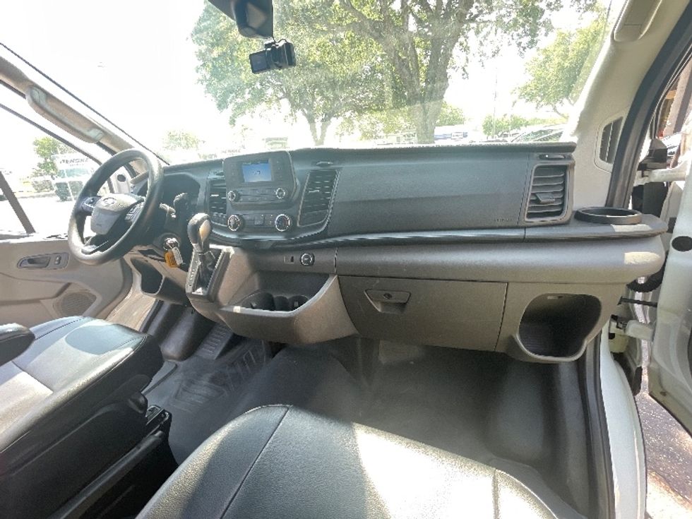 Cargo Van (Panel Van)-Light and Medium Duty Trucks-Ford-2020-Transit 250-Jacksonville-FL-126,406\n\t\tmiles-$ 29,000 - Image 18