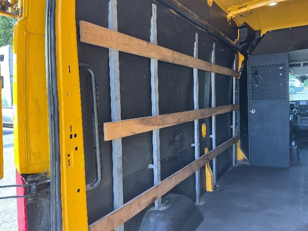 Cargo Van (Panel Van)-Light and Medium Duty Trucks-Ford-2020-Transit 250-Jacksonville-FL-88,021\n\t\tmiles-$ 28,250 - Image 10