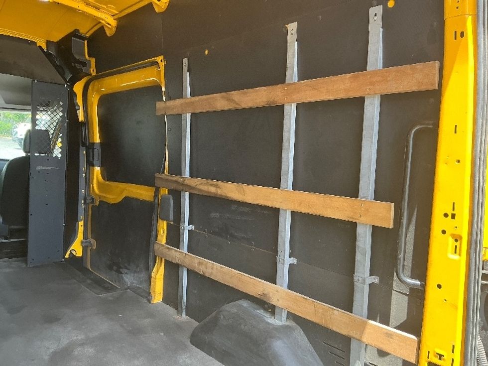 Cargo Van (Panel Van)-Light and Medium Duty Trucks-Ford-2020-Transit 250-Jacksonville-FL-88,021\n\t\tmiles-$ 28,250 - Image 11