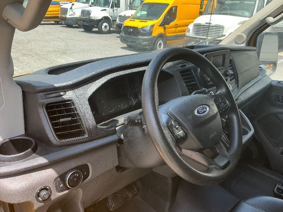 Cargo Van (Panel Van)-Light and Medium Duty Trucks-Ford-2020-Transit 250-Jacksonville-FL-88,021\n\t\tmiles-$ 28,250 - Image 16