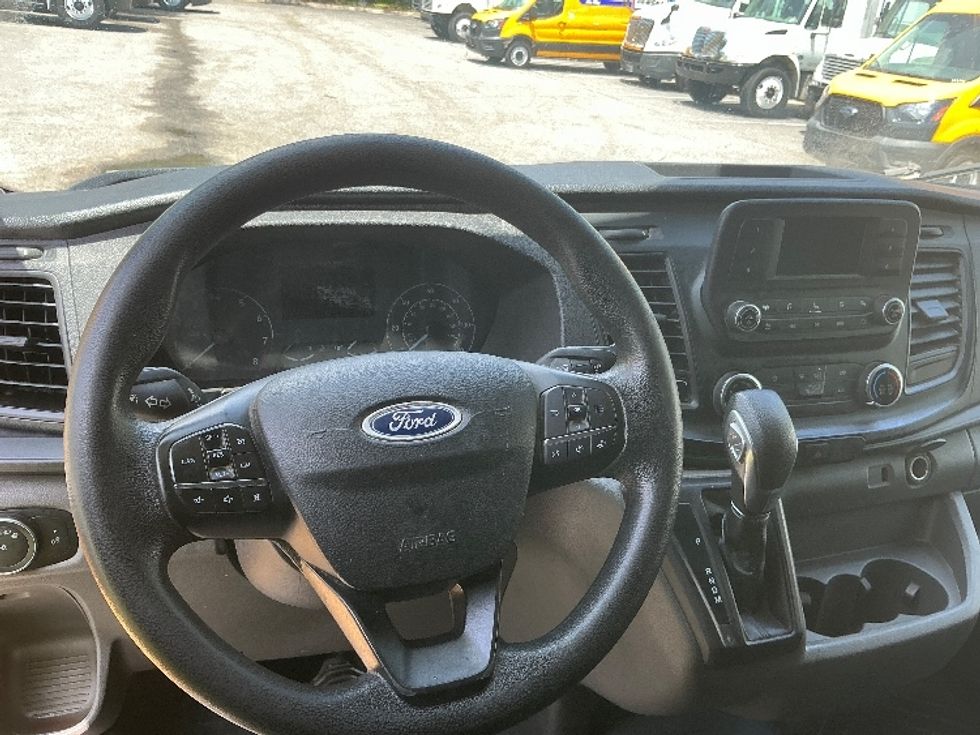 Cargo Van (Panel Van)-Light and Medium Duty Trucks-Ford-2020-Transit 250-Jacksonville-FL-88,021\n\t\tmiles-$ 28,250 - Image 17